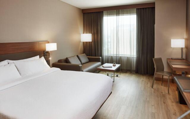 AC Hotel Cincinnati at The Banks