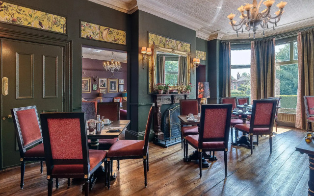 Clementine's Guest House