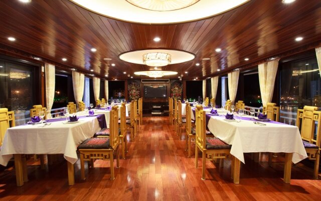 Viola Cruise Halong Bay