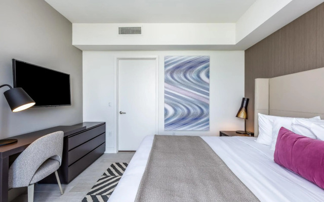 HYDE Beach House Resort Rental