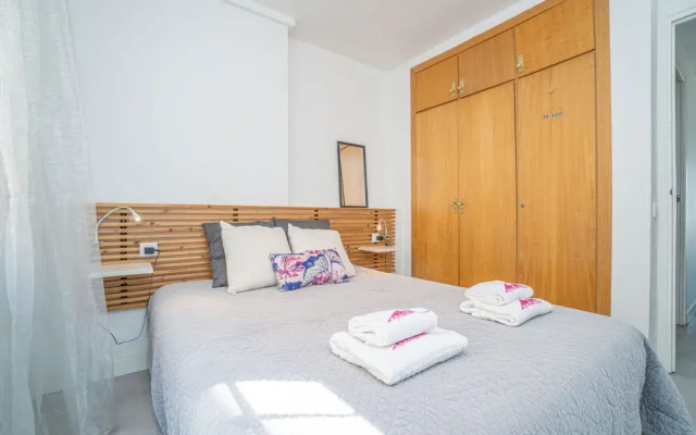Apartment in Empuriabrava Near Sandy Beach