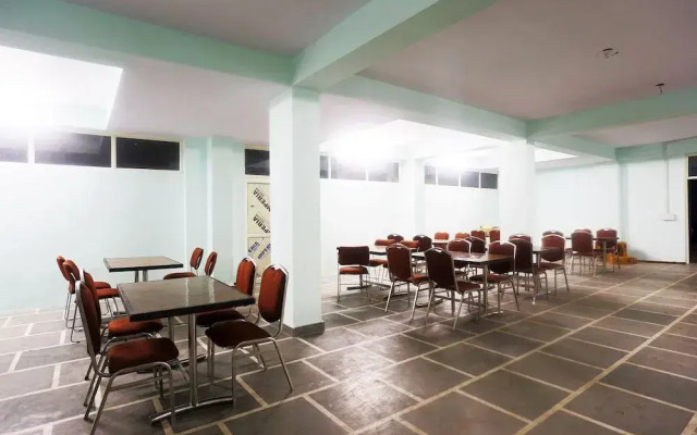 Hotel Him Jyoti by OYO Rooms