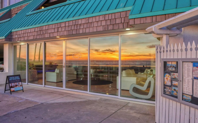 SeaVenture Beach Hotel