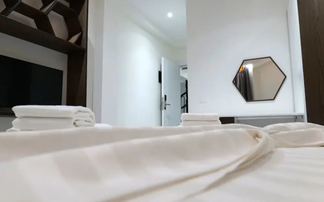 The Honeycomb Boutique Hotel