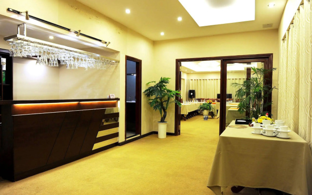 Paloma Hotel