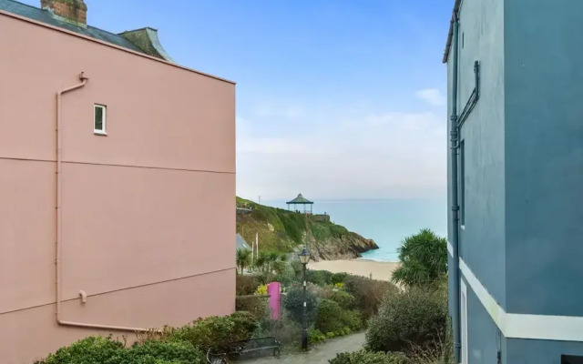 Windermere House - Sea Views Close to Harbour