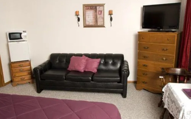 Valhalla Hillside Inn