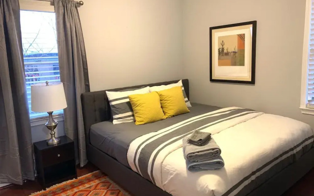 Centrally Located Hidden Midtown Gem