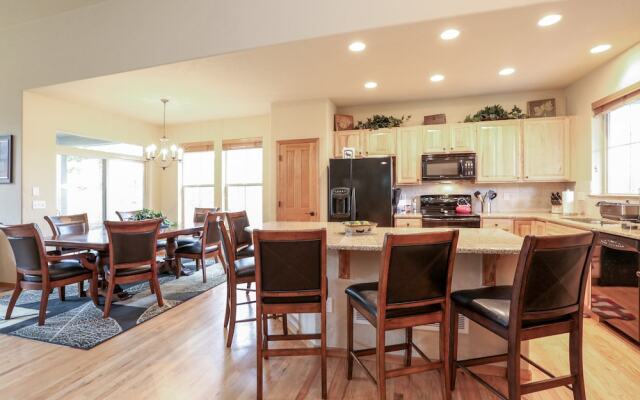 100 Deer Track Court House