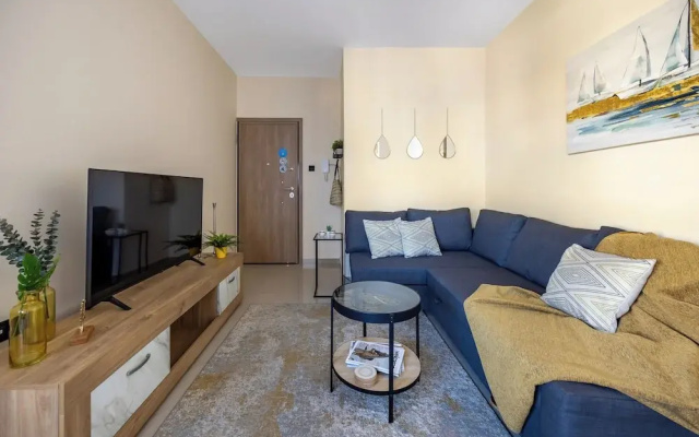 74 Prokymea- Steps From the Sea, Downtown, Balcony