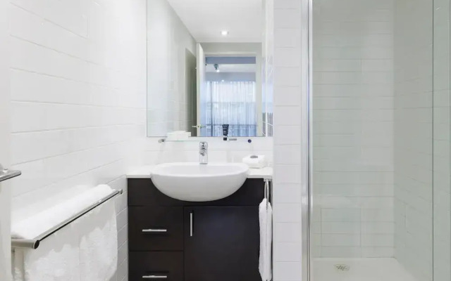 Adina Apartment Hotel Melbourne Northbank