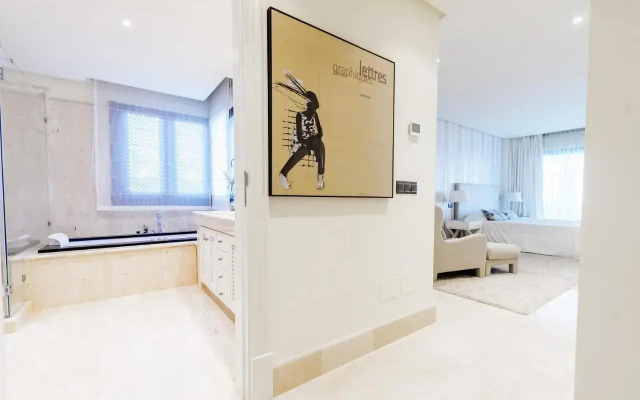 LUXURY APARTMENT FRONTAL BEACH in Doncella Beach