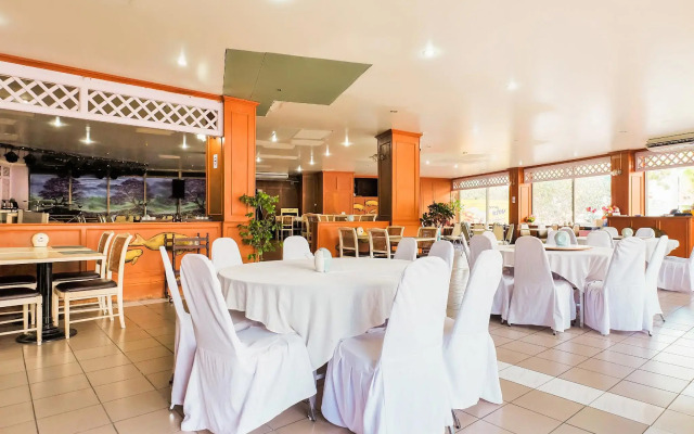 OYO 565 Trang Hotel