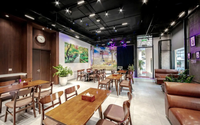 A25 Hotel - 18 Nguyen Hy Quang