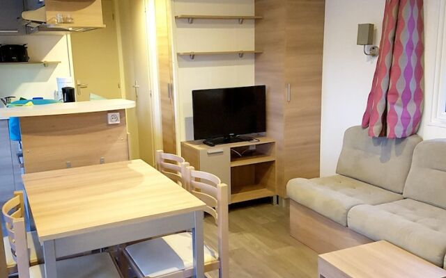 Property With 3 Bedrooms in Saint-jean-de-monts, With Pool Access, Fur