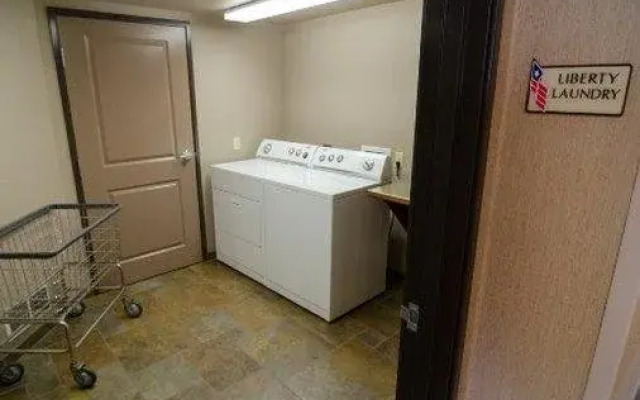 Ramada Inn Fort Wood