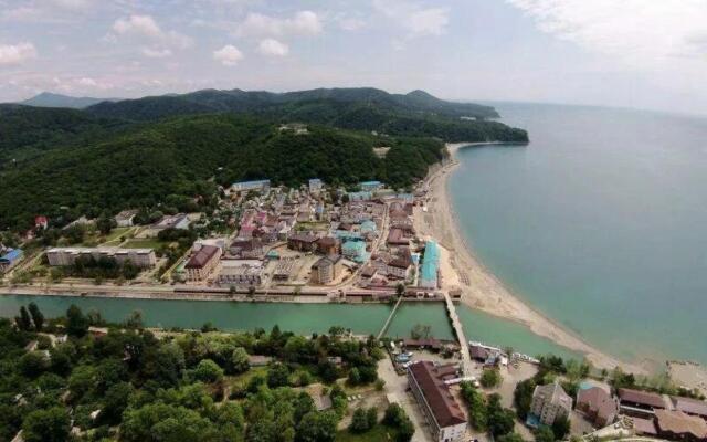 Отель на море Парус