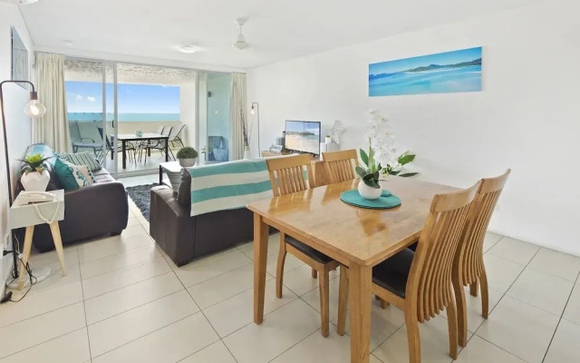 Grand Mercure Azure Sea Whitsundays
