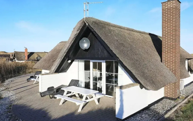 8 Person Holiday Home in Ringkobing-by Traum