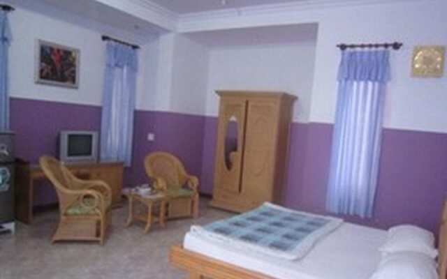 Tim Paradise Hotel