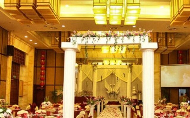 Jin Jiang Royal Palace Hotel