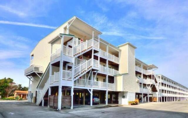 Ocean Walk 2203-Toes in the Water