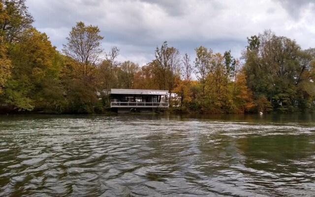 Munich Camping Glamping and Dorms