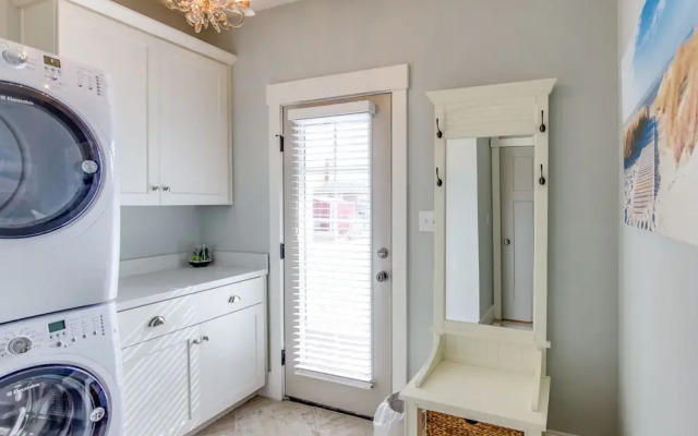 410 B The King Neptune House