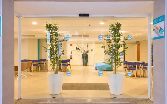 Ahoi! Urban Beach Hotel