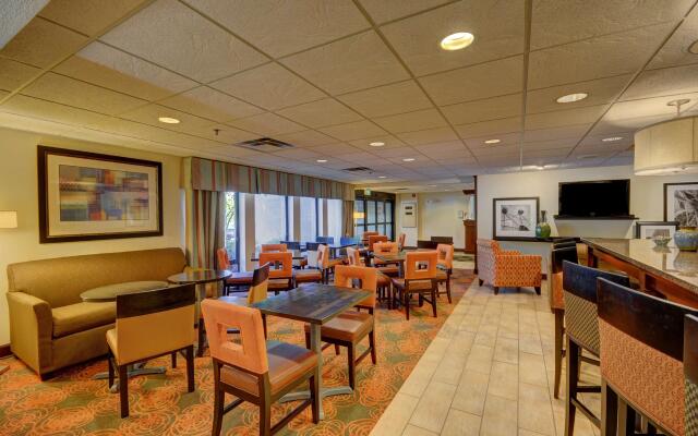 Hampton Inn Indianapolis-South