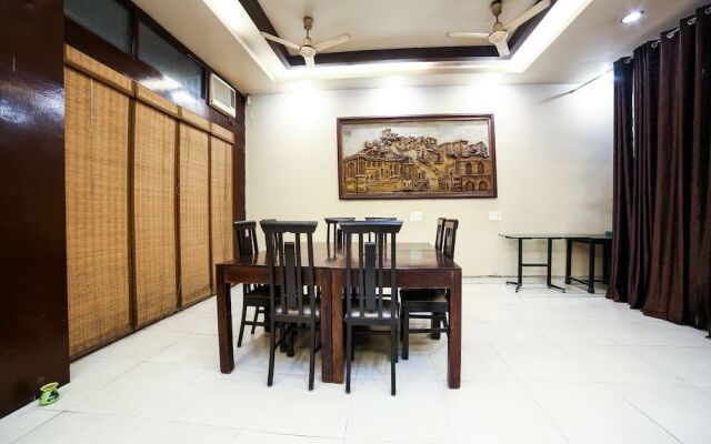 Capital O 928 Villa@43