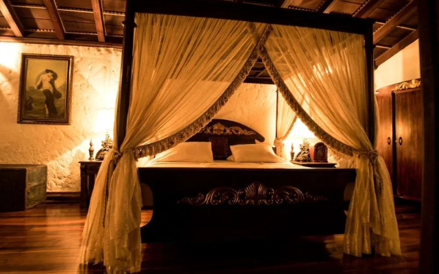 Casa de la Moneda By Nomad Guru