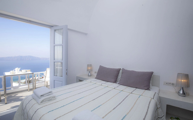 Santorini View Studios-Adults Only