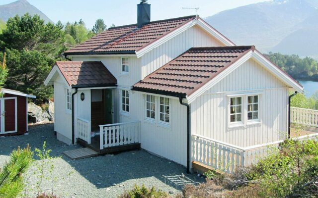 5 Person Holiday Home In Gurskøy