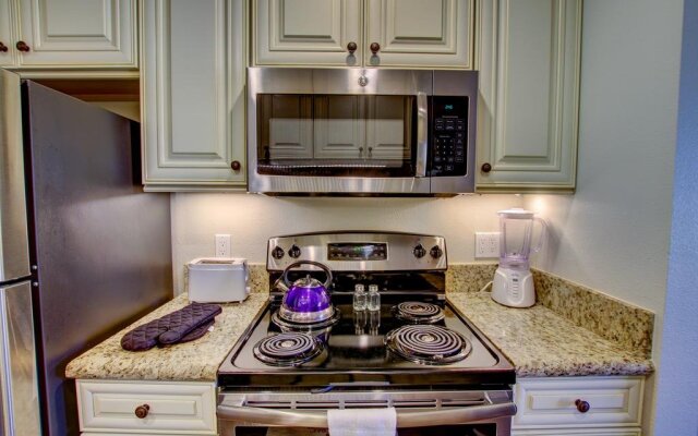 Sunshine Suites at Hillcrest