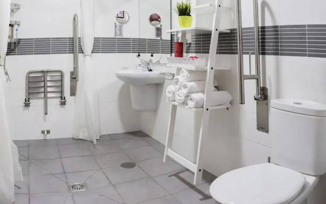 Summerland Apartments Rota