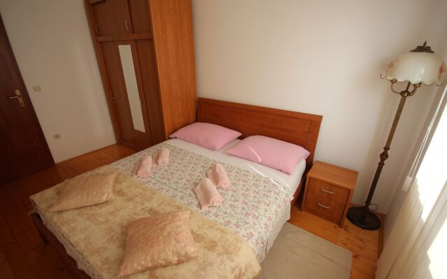 Comfortable Apartment for 5 Persons