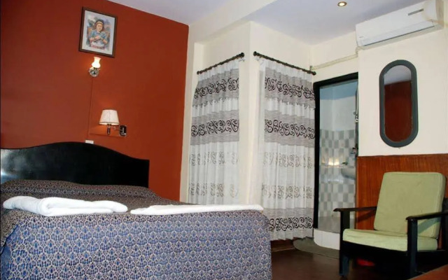 Peak Point Hotel