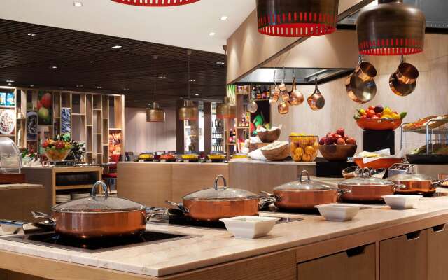 The Leela Ambience Convention Hotel Delhi