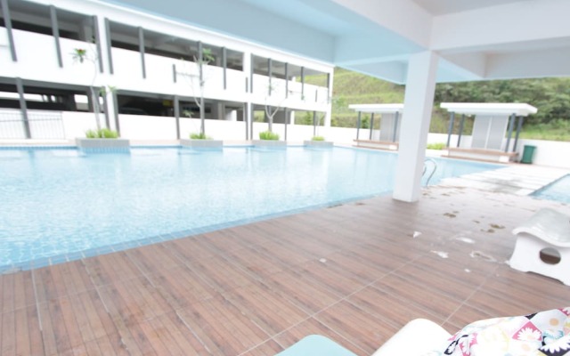 Homestay Casa Mewah at Hijauan Heights