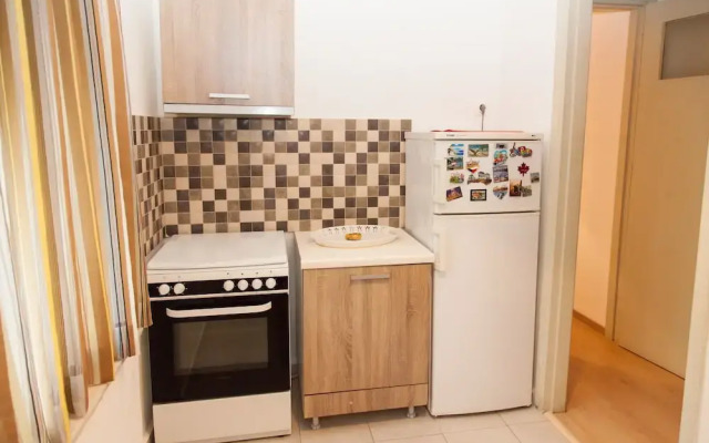 Fabulous Apartment Across Flisvos