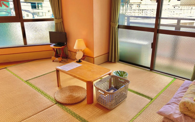 Hostel Hakuseiso – Balcony – Naha
