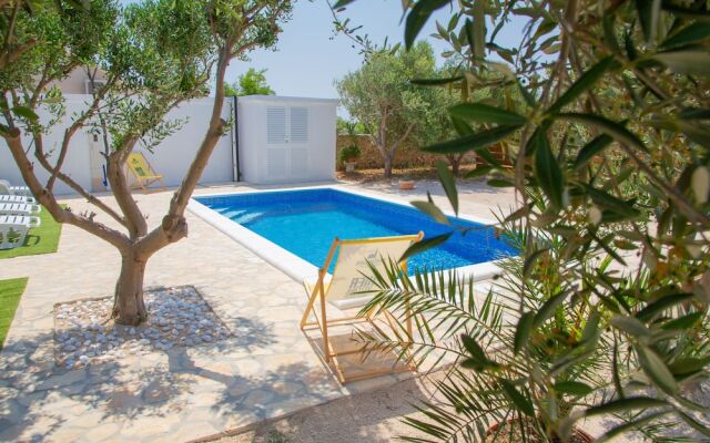 Villa Tina with Private Pool