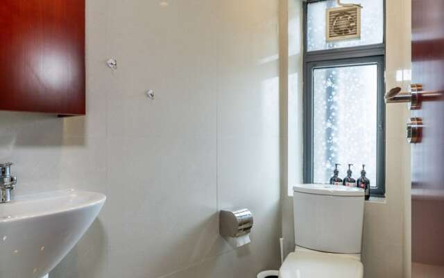 Locals Boutique Apartment Huafa Plaza 30