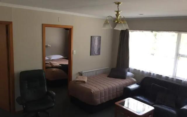 Alexandra Motor Lodge