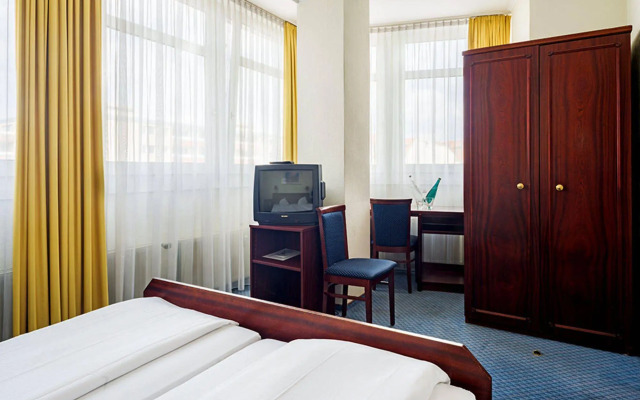 Hotel Panorama Am Adenauerplatz