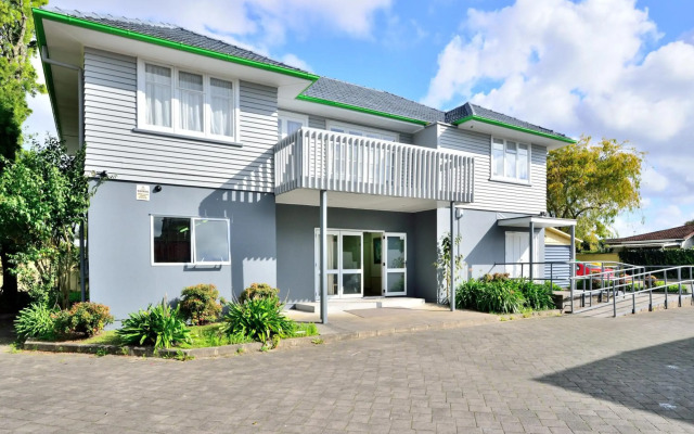 Manukau Hotel & Conference Centre