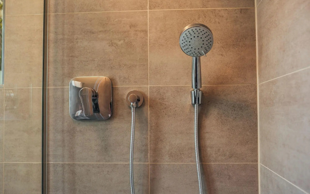 The Rix Studios & Suites