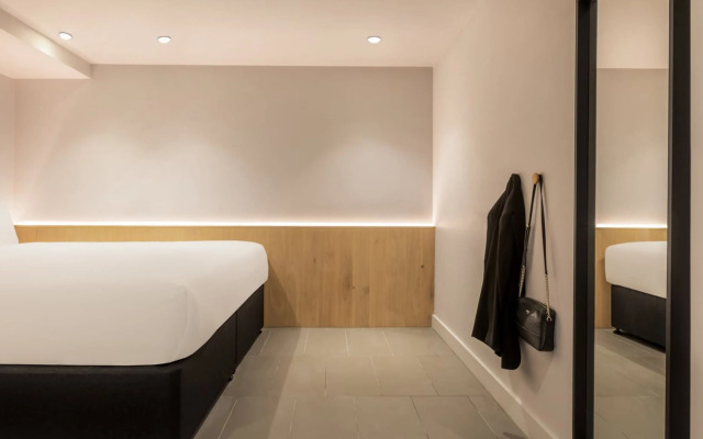 Zedwell Underground Hotel Tottenham Court Road
