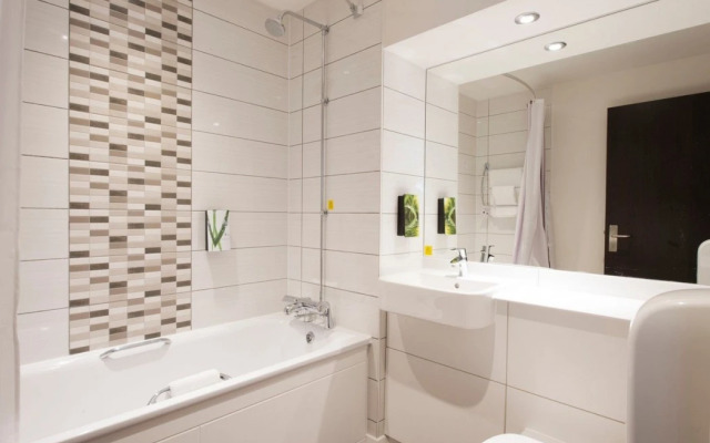 Premier Inn  Portsmouth Havant South